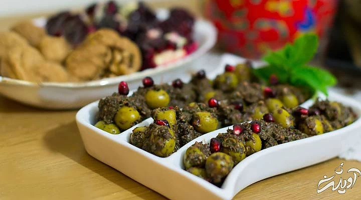 بهترین غذاهای وگان دنیا؛ زیتون پرورده در صدر